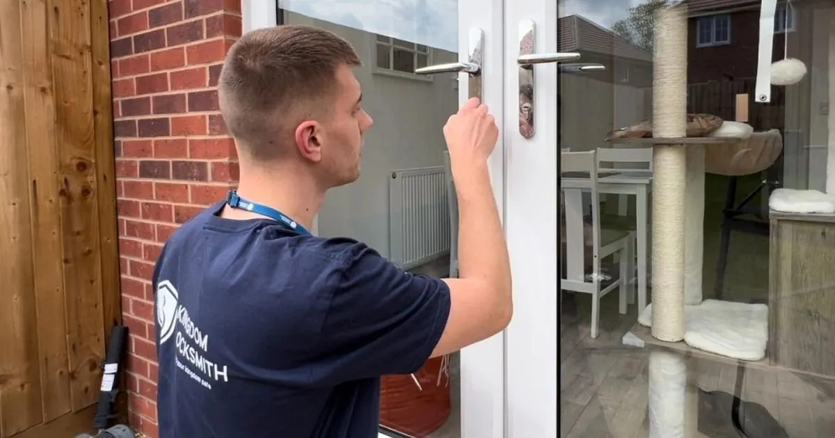 Why Hire Professional Locksmith UK for Safe And Fast Solutions?