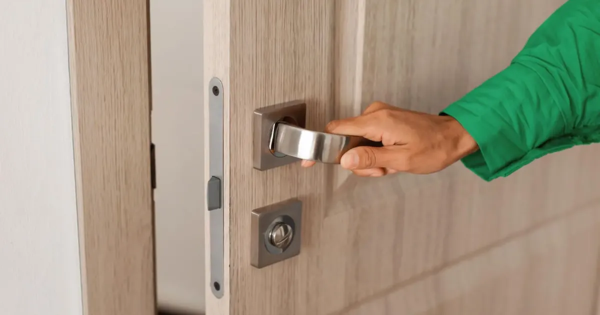 How To Repair Door Lock Handle: Professional Fixing Guide